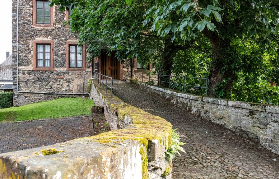 Wasserburg Klüsserath, Klüsserath, Germany, Germany